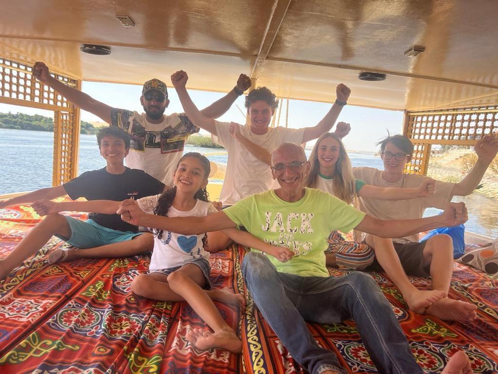 Go Inn Backpackers Aswan Bagian luar foto