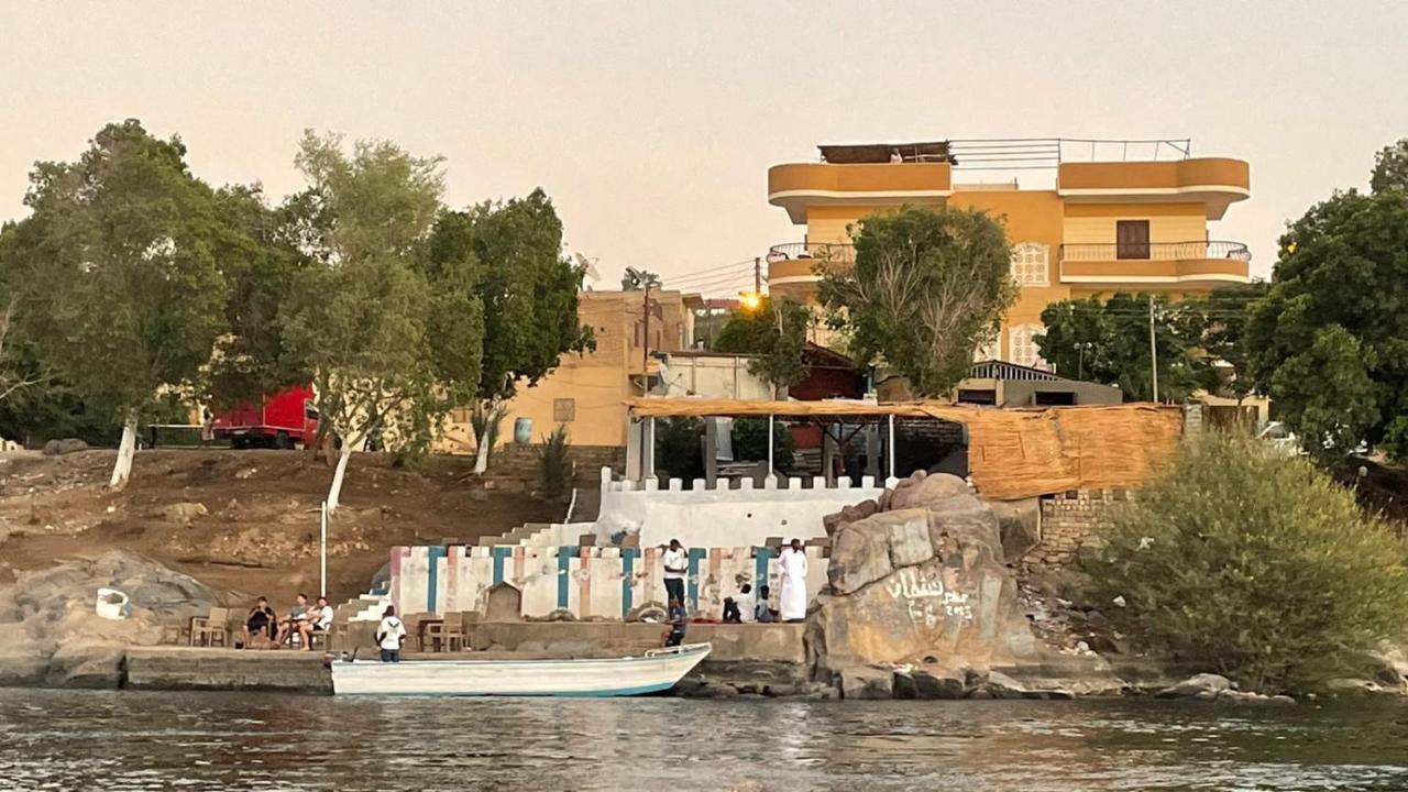Go Inn Backpackers Aswan Bagian luar foto