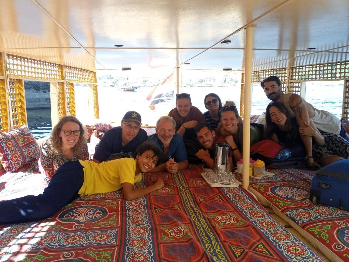 Go Inn Backpackers Aswan Bagian luar foto