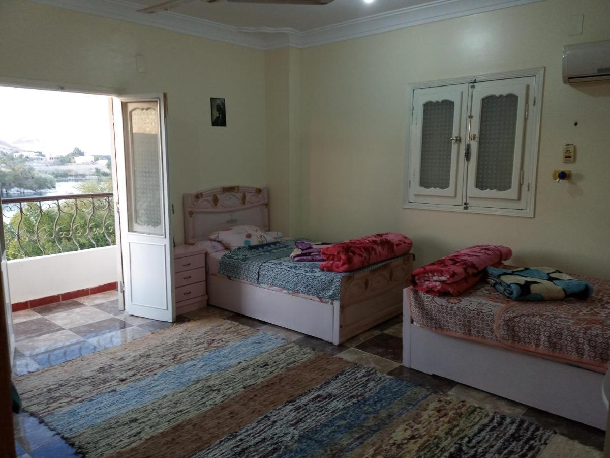Go Inn Backpackers Aswan Bagian luar foto