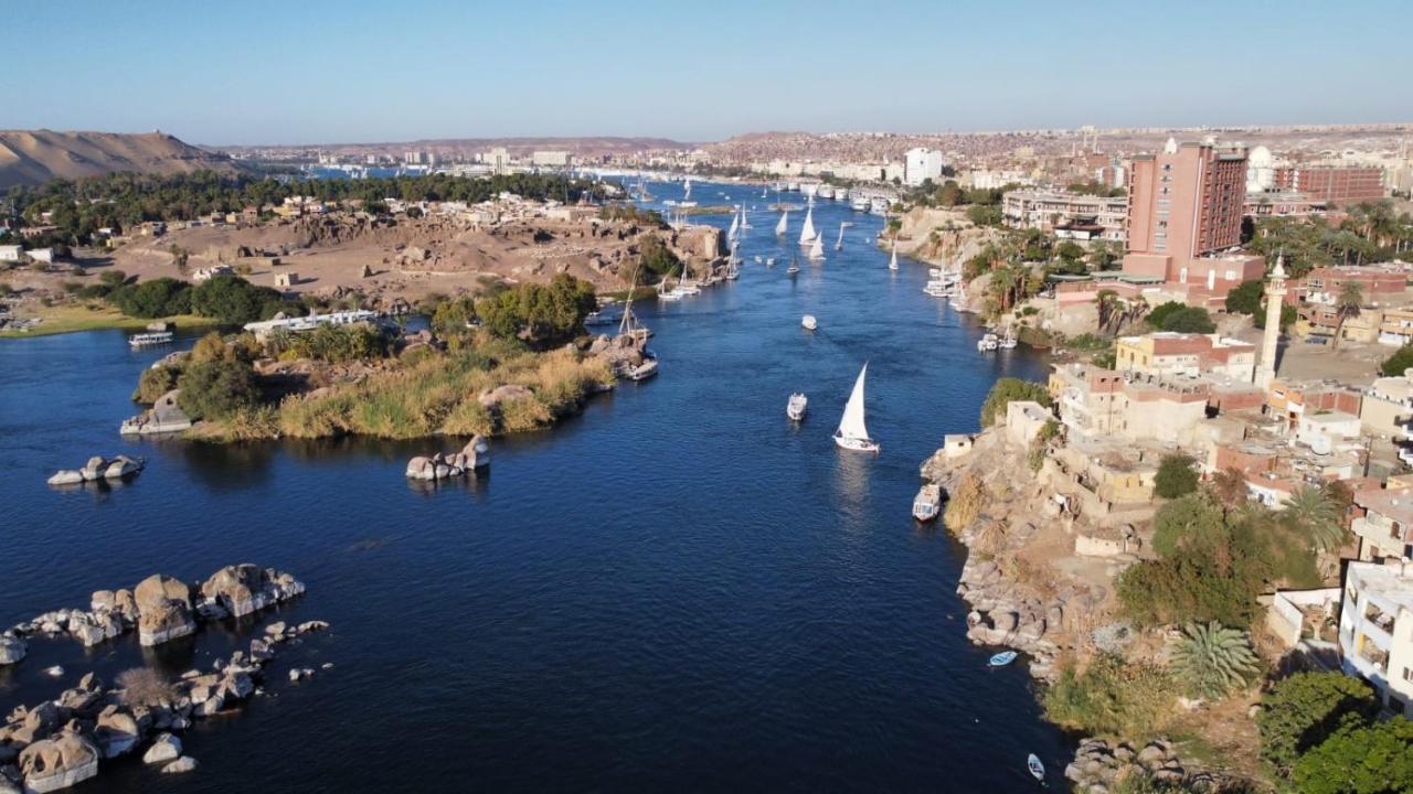Go Inn Backpackers Aswan Bagian luar foto