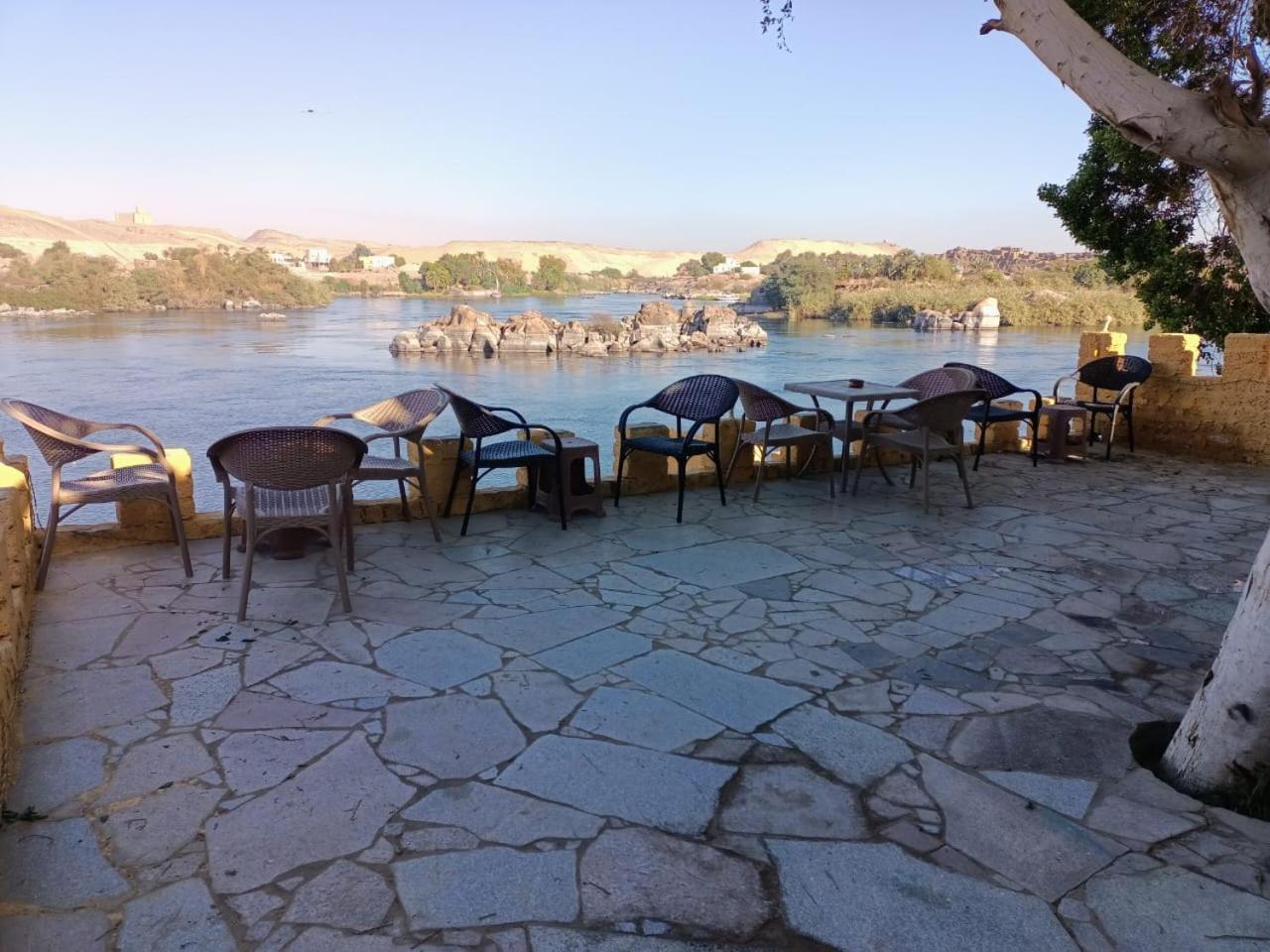 Go Inn Backpackers Aswan Bagian luar foto