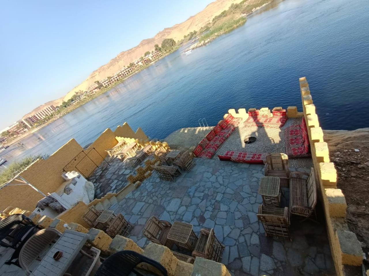 Go Inn Backpackers Aswan Bagian luar foto